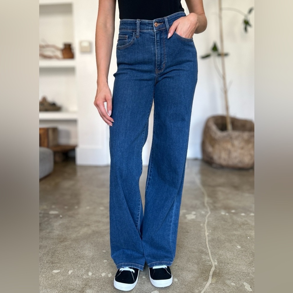 NWT Judy Blue PLUS + REG Size Retro 90s High Rise Wide Leg Jeans